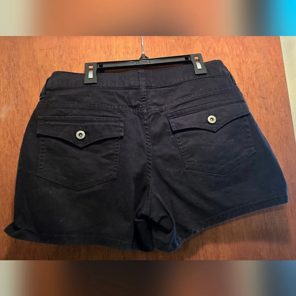 Faded Glory NWT Women's Black denim Shorts Sz4 - Picture 4 of 6